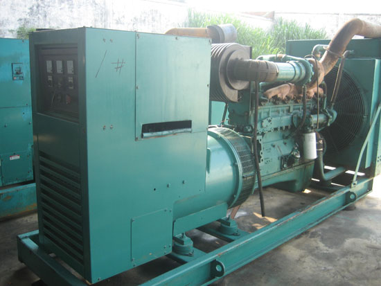 大城租赁发电机- 发电机碳刷磨损的原因是什么