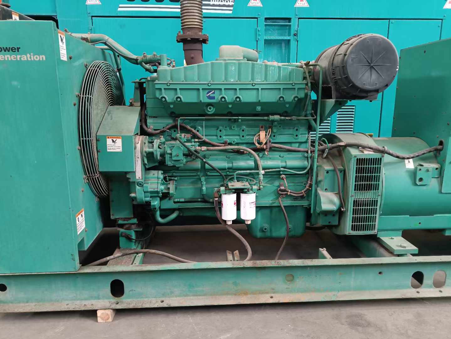 大城过载会对 600kW 柴油发电机组造成哪些损害？