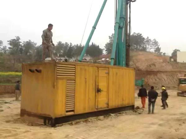 大城如何判断水冷式机油散热器密封件是否需要更换？